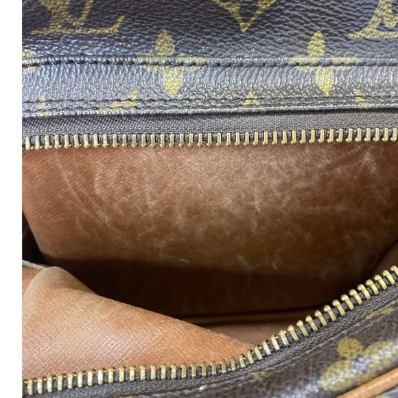 LOUIS VUITTON Amazon Crossbody Shoulder Bag - Picture 16 of 16